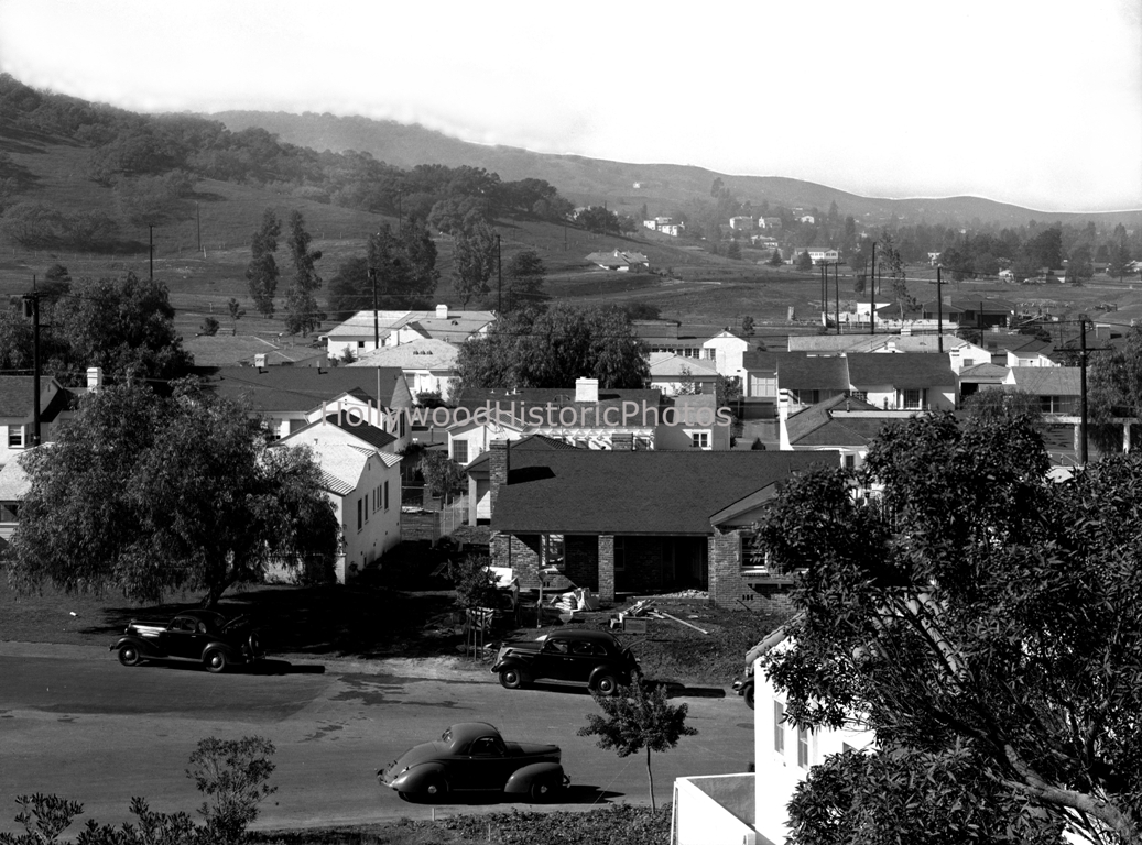 Studio City 1939 Goodland Ave WM.jpg
